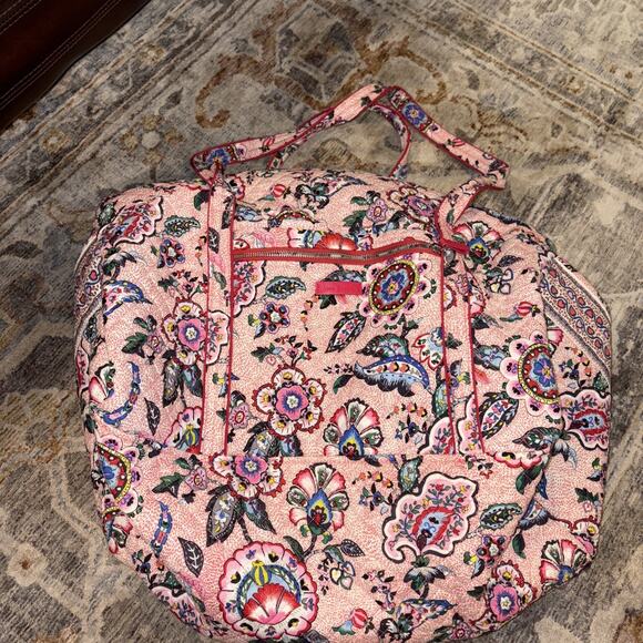 Vera Bradley Set W/Small Duffel Bag And Large Duffel Bag Raspberry Fitz Pattern - Picture 3 of 16